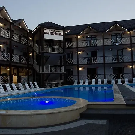 Marina Hotel *